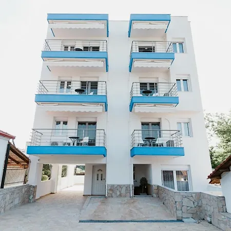 Blue And White Luxury Aparthotel