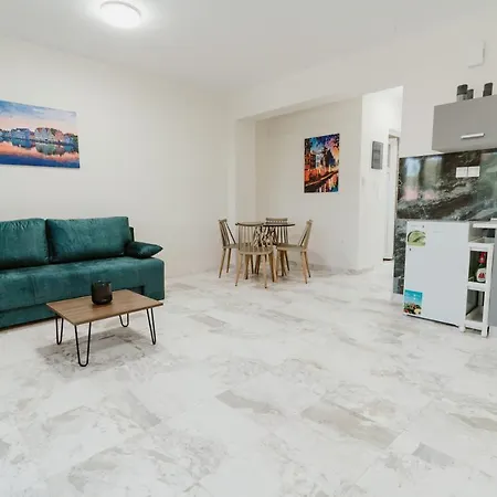 Hotel de apartamente Blue And White Luxury Nea Kallikrateia