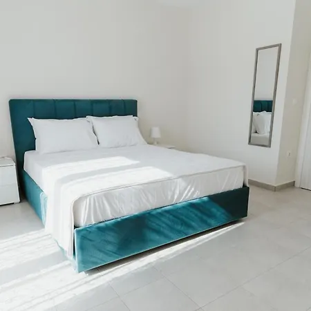 Blue And White Luxury 4* Nea Kallikrateia