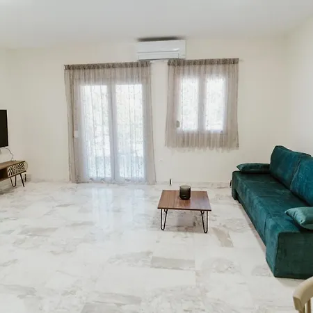 Hotel de apartamente Blue And White Luxury 4*