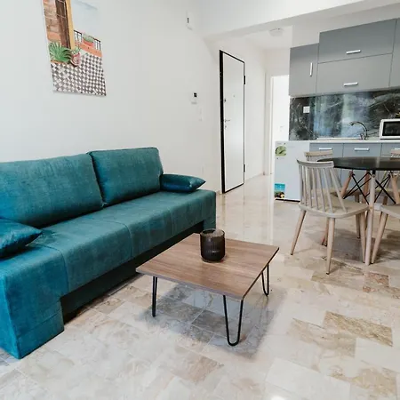 Blue And White Luxury Aparthotel