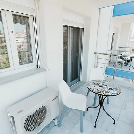 Blue And White Luxury Aparthotel